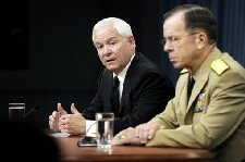 Photo de Robert Gates et Mike Mullen